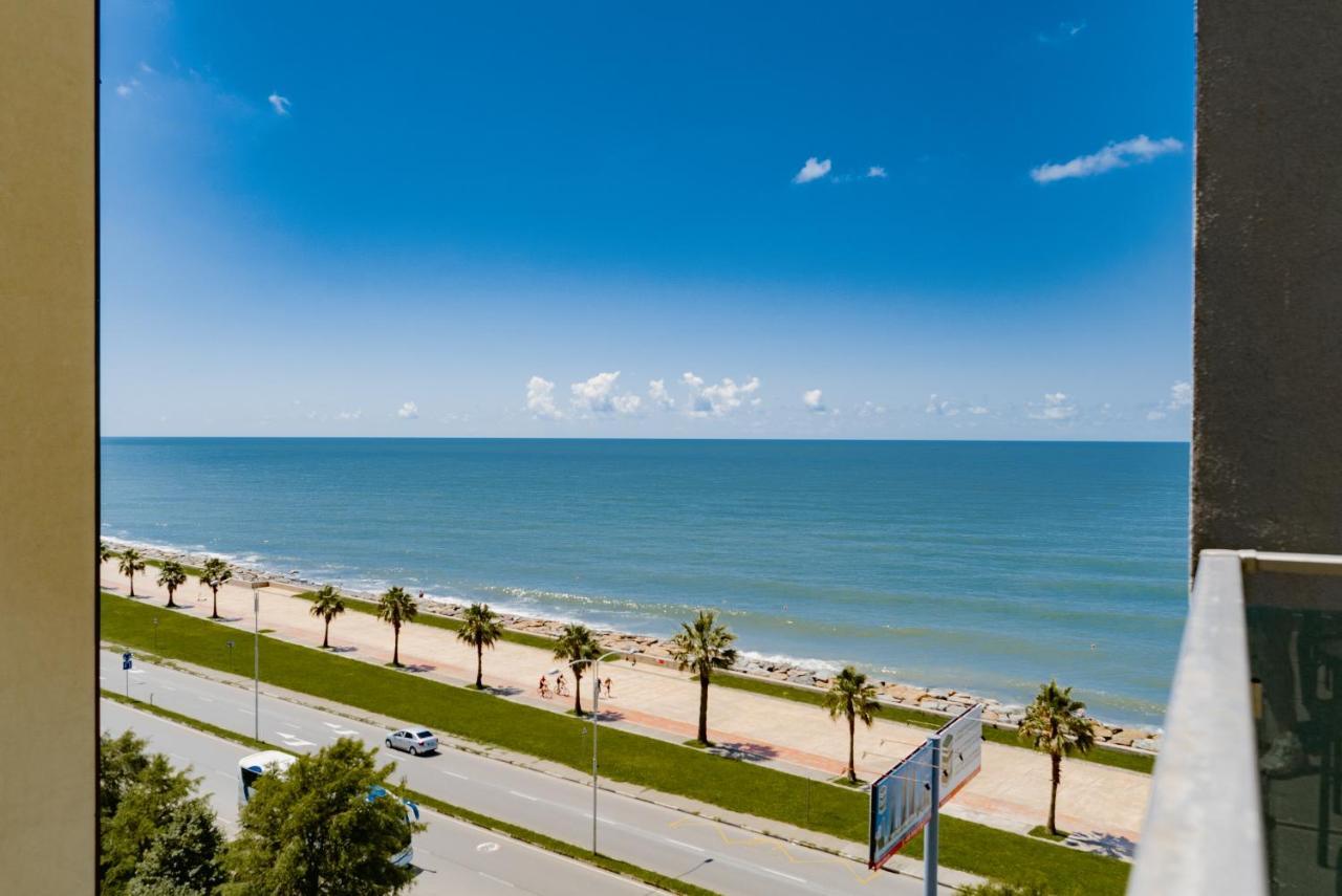 G-Point New Beach Batumi Exterior photo