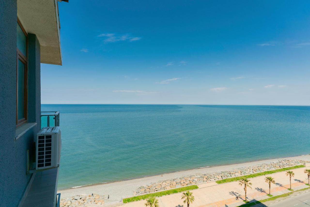 G-Point New Beach Batumi Exterior photo