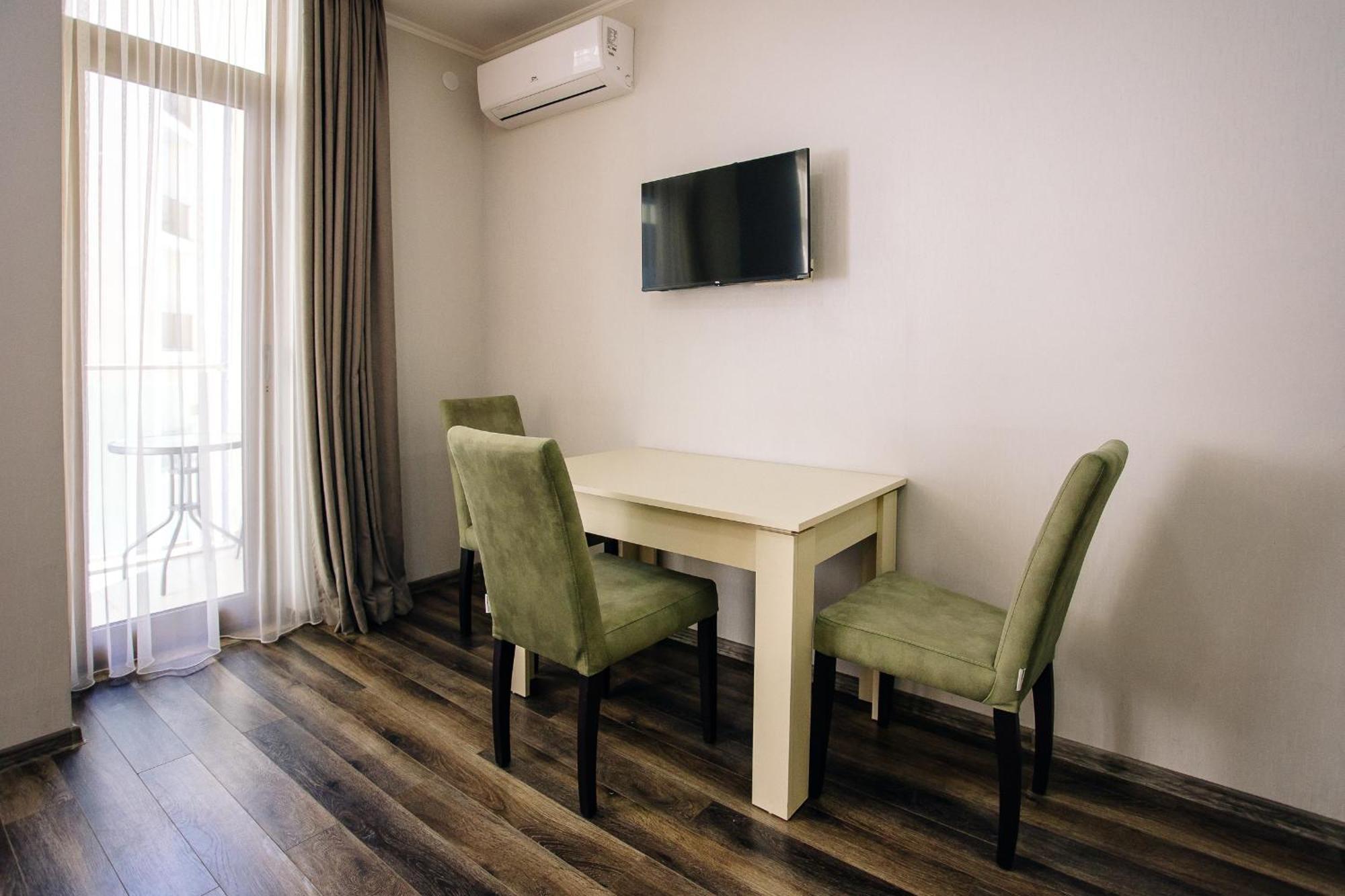 G-Point New Beach Batumi Exterior photo